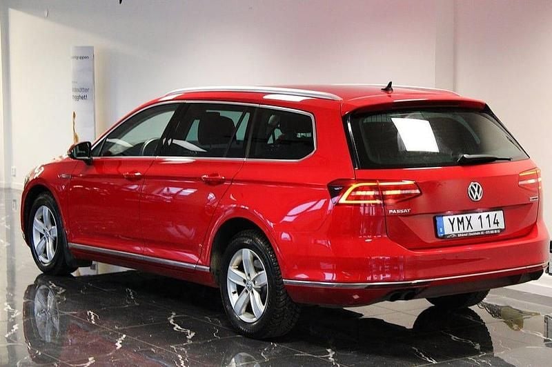 Begagnad VW Passat GT 190 HK (139 kW) 2018 Röd Kombi