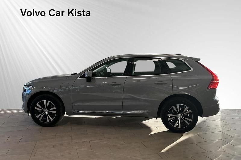 Begagnad Volvo XC60 Core 355 HK (261 kW) 2024 Grå SUV