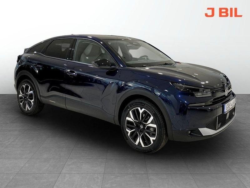 Blå Ny 2025 Citroën C4 PureTech Halvkombi | 289 400 kr (Marknadspris) - Bild 1/4