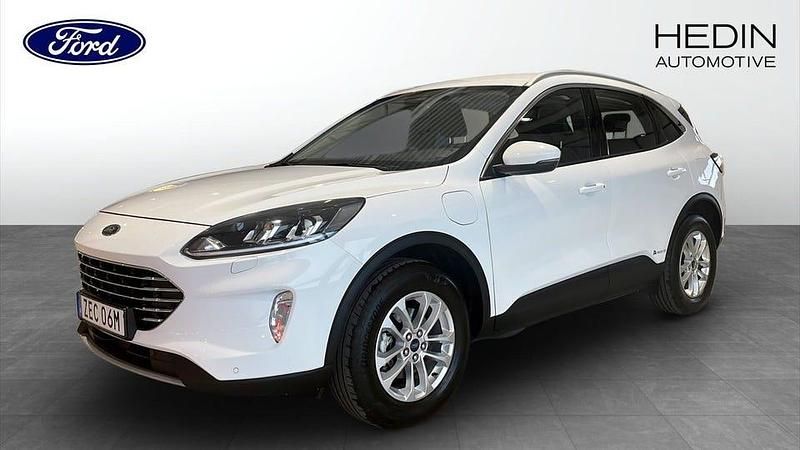 Vit Begagnad 2023 Ford Kuga Titanium SUV | 269 900 kr (Marknadspris) - Bild 1/4