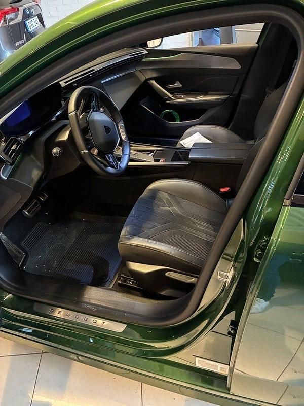 Begagnad Peugeot 308 GTi 131 HK (96 kW) 2022 Grön Halvkombi