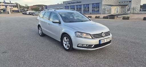 Silver Begagnad 2013 VW Passat Kombi | 69 000 kr (Superpris) - Bild 1/4