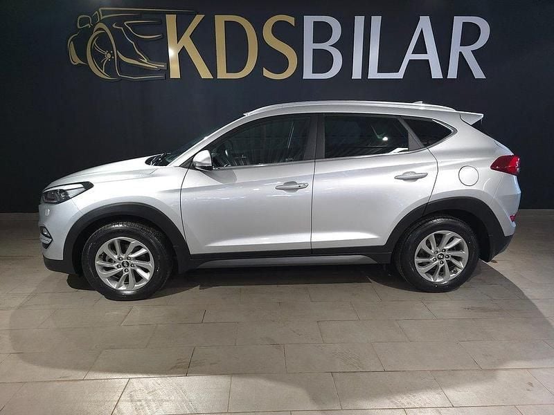 Silver Begagnad 2016 Hyundai Tucson SUV | 159 900 kr (Marknadspris) - Bild 1/4