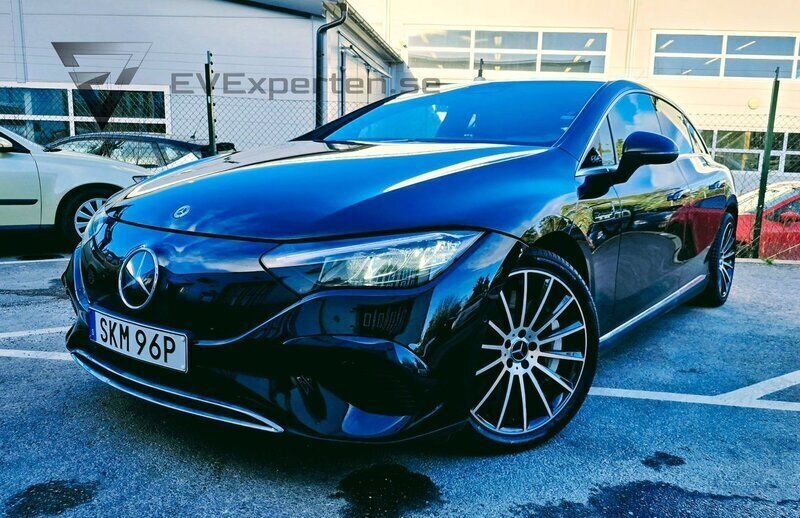 Svart Begagnad 2022 Mercedes EQE350 Avantgarde Sedan | 429 000 kr (Marknadspris) - Bild 1/4