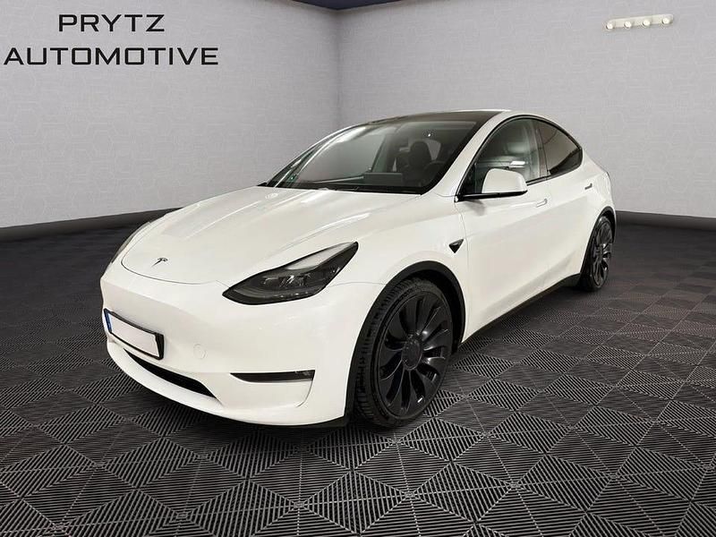 Pearl white multicoat Begagnad 2023 Tesla Model Y Performance SUV | 425 000 kr (Marknadspris) - Bild 1/4