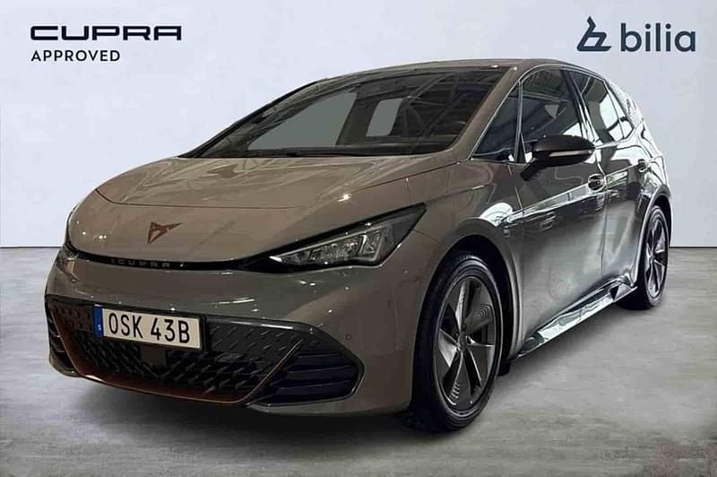 Begagnad Cupra Born 169 kW (231 HK) 2023 Grå Halvkombi