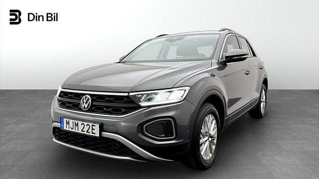 Grå Begagnad 2023 VW T-Roc Life SUV | 289 900 kr (Marknadspris) - Bild 1/4