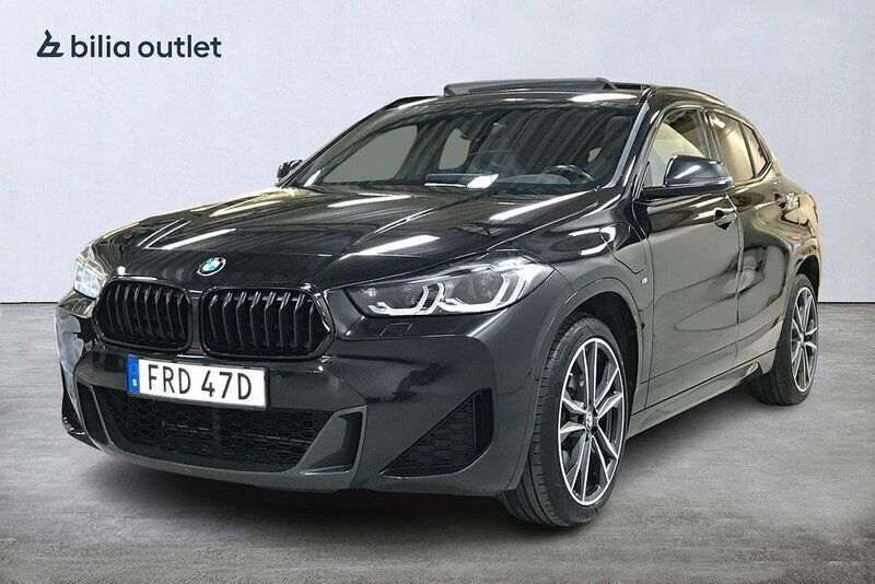 Svart Begagnad 2021 BMW X2 M Sport SUV | 329 900 kr (Marknadspris) - Bild 1/3