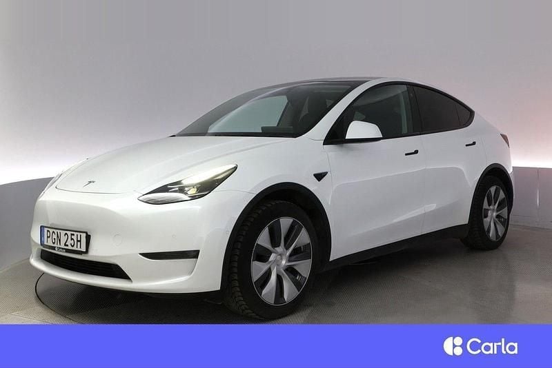 Vit Begagnad 2022 Tesla Model Y Long Range SUV | 324 900 kr - Bild 1/4