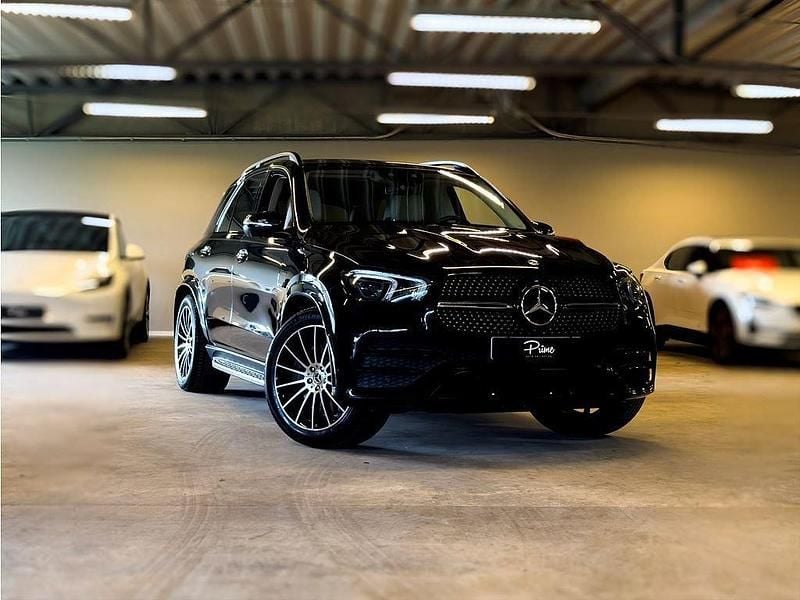 Svart Begagnad 2021 Mercedes GLE350 SUV | 639 900 kr - Bild 1/4