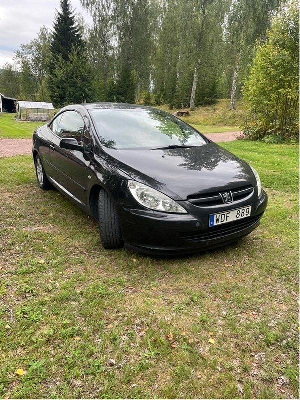 Svart Begagnad 2005 Peugeot 307 CC Cab | 21 000 kr (Superpris) - Bild 1/3