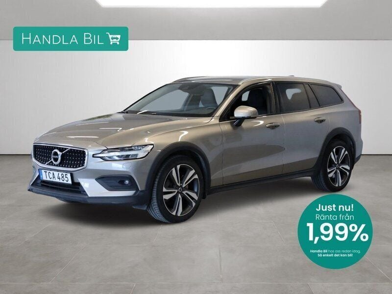 Grå Begagnad 2021 Volvo V60 CC Kombi | 359 900 kr (Lite dyr) - Bild 1/4