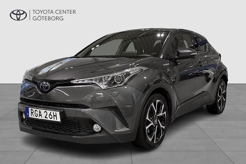 Mörkgrå (grå) Begagnad 2019 Toyota C-HR+ Edition SUV | 189 900 kr (Marknadspris) - Bild 1/3