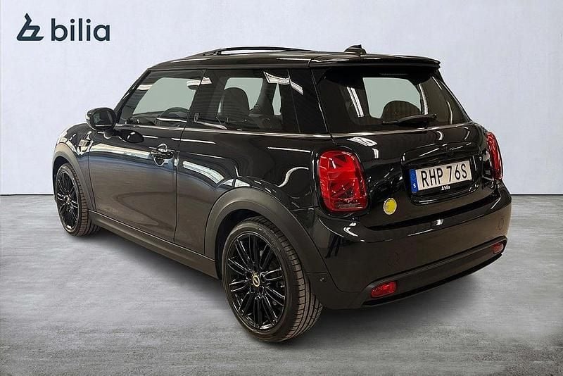 Begagnad Mini Cooper 135 kW (184 HK) 2023 Midnight black metallic Halvkombi