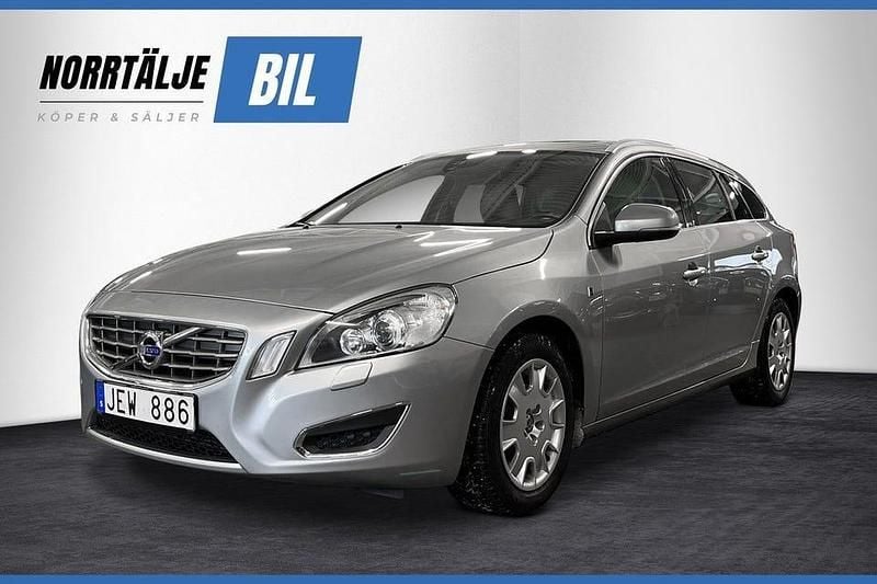 Silver Begagnad 2012 Volvo V60 Ocean Race Kombi | 109 900 kr (Bra pris) - Bild 1/3