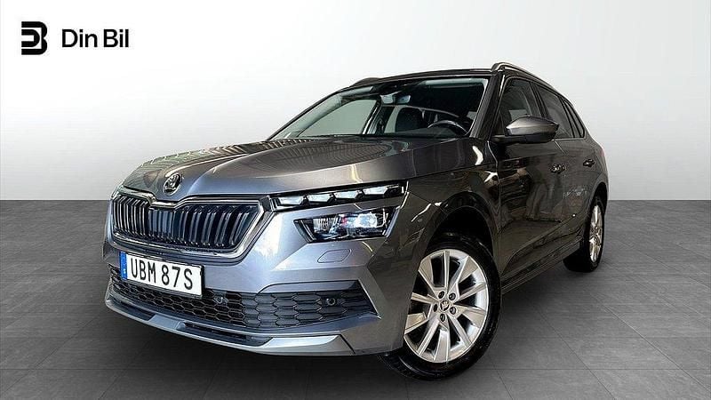 Grå Begagnad 2022 Skoda Kamiq Style SUV | 229 900 kr (Marknadspris) - Bild 1/4