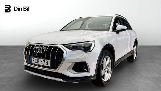 Begagnad Audi Q3 Advanced Plus 150 HK (110 kW) 2022 Ibisvit SUV