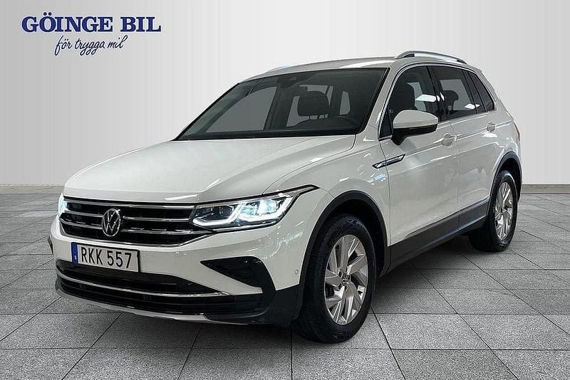Vit Begagnad 2021 VW Tiguan Elegance SUV | 339 000 kr (Marknadspris) - Bild 1/3