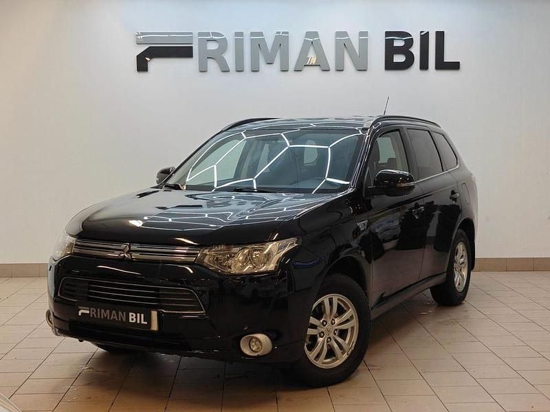 Svart Begagnad 2014 Mitsubishi Outlander SUV | 57 900 kr (Bra pris) - Bild 1/4