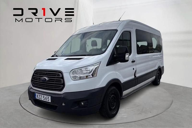 Vit Begagnad 2017 Ford Transit Kombi | 59 900 kr (Marknadspris) - Bild 1/4