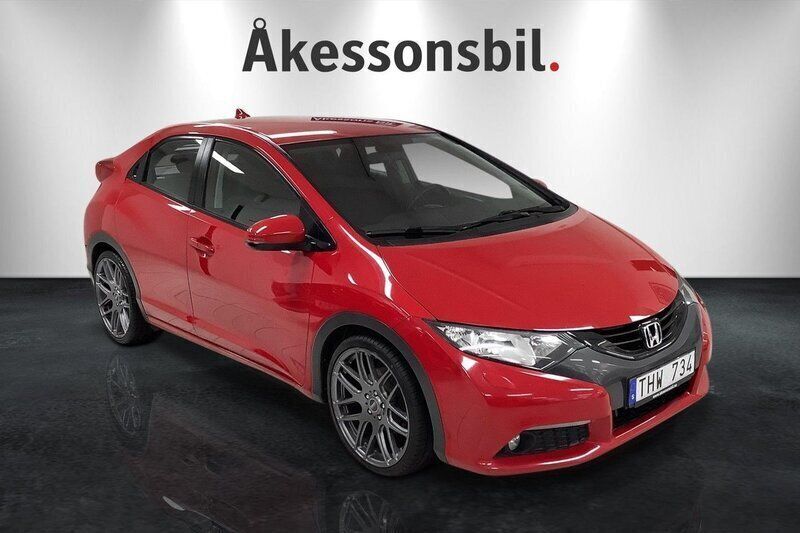 Röd Begagnad 2012 Honda Civic Halvkombi | 69 000 kr (Marknadspris) - Bild 1/4