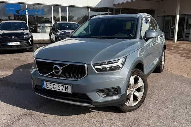 Grå Begagnad 2021 Volvo XC40 Momentum SUV | 339 900 kr (Marknadspris) - Bild 1/4