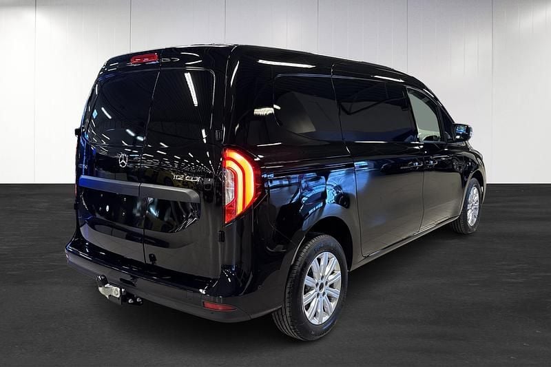 Ny Mercedes Citan 112 2025 Svart