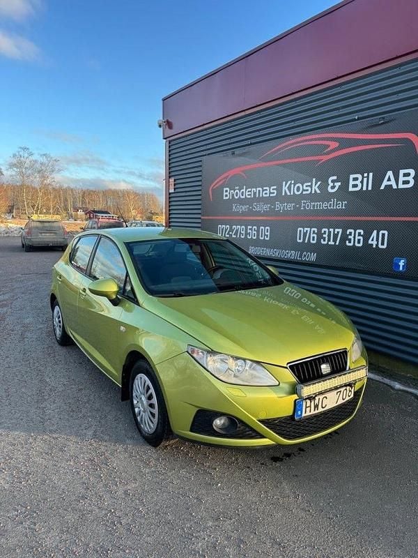 Ljusgrön Begagnad 2008 Seat Ibiza Style Halvkombi | 27 900 kr (Lite dyr) - Bild 1/4