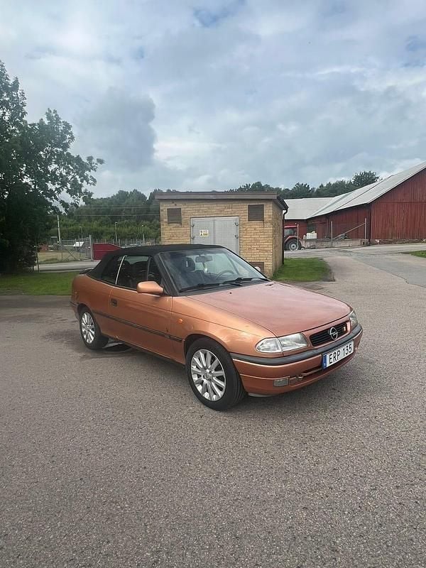 Begagnad Opel Astra 75 HK (55 kW) 2000 Brons Cab