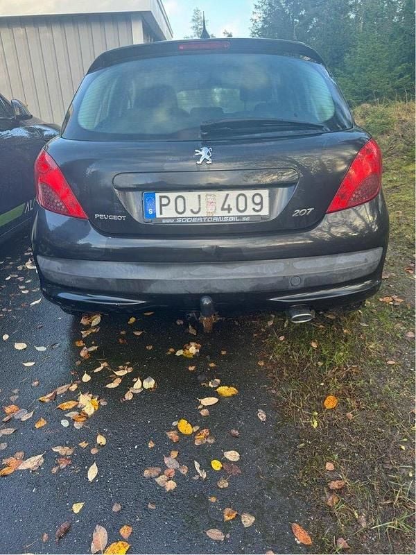 Svart Begagnad 2006 Peugeot 207 Sport Halvkombi | 14 000 kr (Superpris) - Bild 1/4