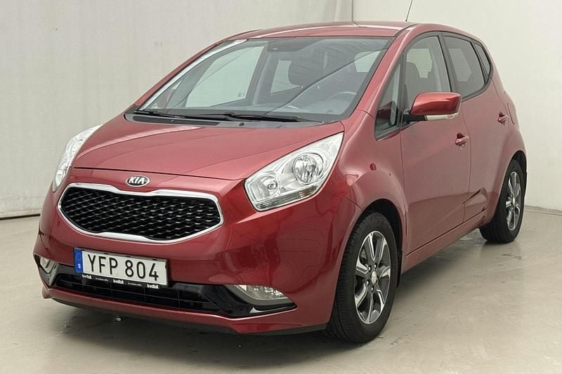 Röd Begagnad 2017 Kia Venga Comfort Halvkombi | 124 800 kr (Bra pris) - Bild 1/4