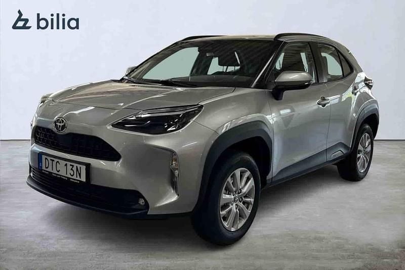 Silver Ny 2025 Toyota Yaris Cross SUV | 299 900 kr - Bild 1/1