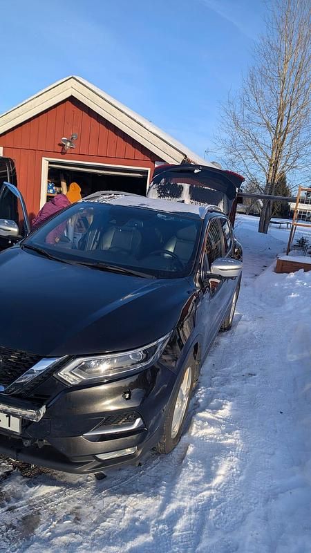 Begagnad Nissan Qashqai 140 HK (102 kW) 2019 SUV