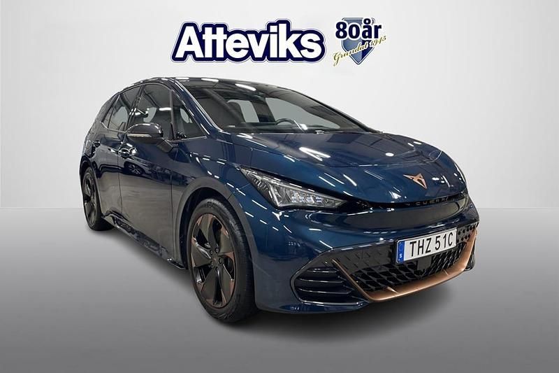 Blå Begagnad 2023 Cupra Born Halvkombi | 264 800 kr (Marknadspris) - Bild 1/4