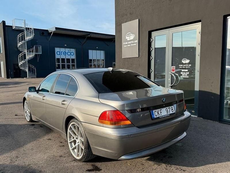 Begagnad BMW 730 218 HK (160 kW) 2003 Mörkgrå Sedan