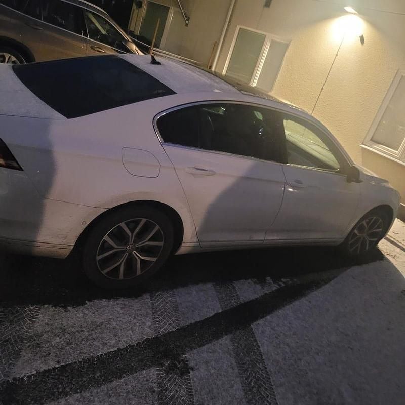 Begagnad 2019 VW Passat Sedan | 195 000 kr (Marknadspris) - Bild 1/4