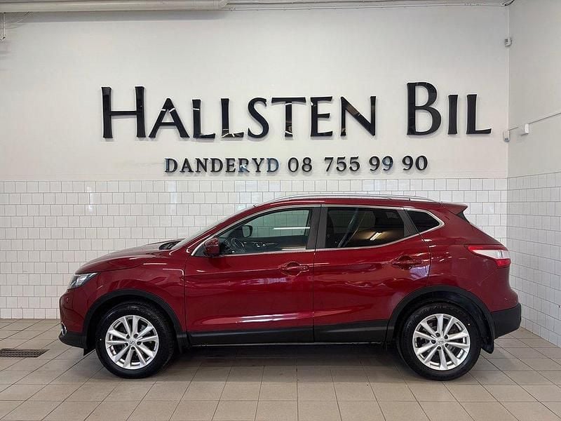Röd Begagnad 2016 Nissan Qashqai 360º SUV | 119 000 kr (Bra pris) - Bild 1/4