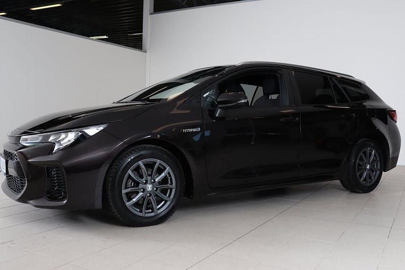 Begagnad Suzuki Swace 122 HK (89 kW) 2021 Brun Kombi