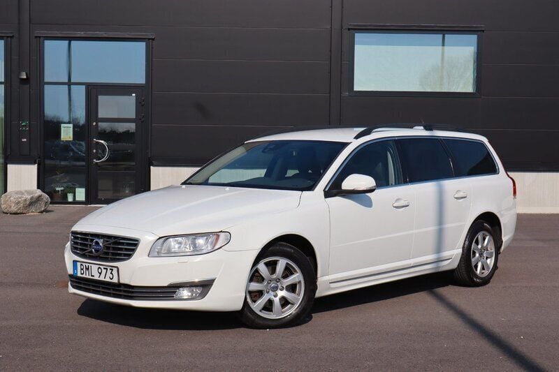Vit Begagnad 2014 Volvo V70 Kombi | 129 900 kr (Marknadspris) - Bild 1/4
