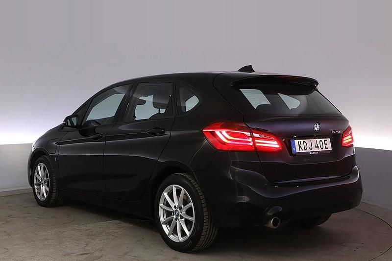 Begagnad BMW 225 Active Tourer Advantage 165 HK (121 kW) 2019 Svart Minibuss
