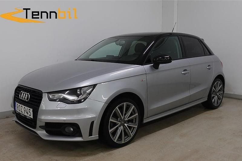 Begagnad Audi A1 Sportback S-Line 122 HK (89 kW) 2014 Silver Halvkombi