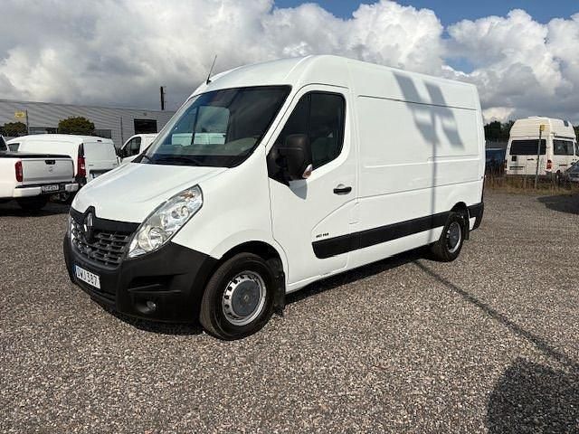 Vit Begagnad 2017 Renault Master Van | 149 999 kr - Bild 1/4