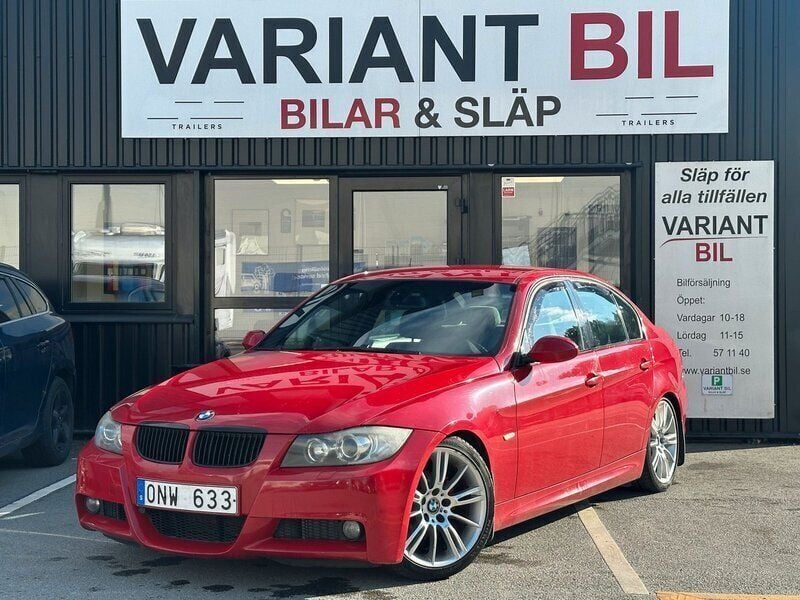 Röd Begagnad 2007 BMW 320 Comfort Edition Sedan | 69 700 kr (Marknadspris) - Bild 1/4
