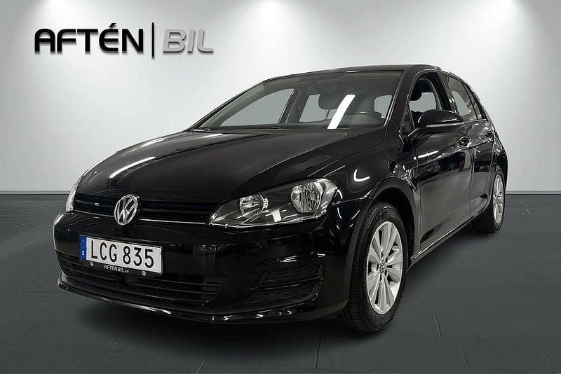 Svart Begagnad 2015 VW Golf VII Halvkombi | 149 800 kr (Marknadspris) - Bild 1/3