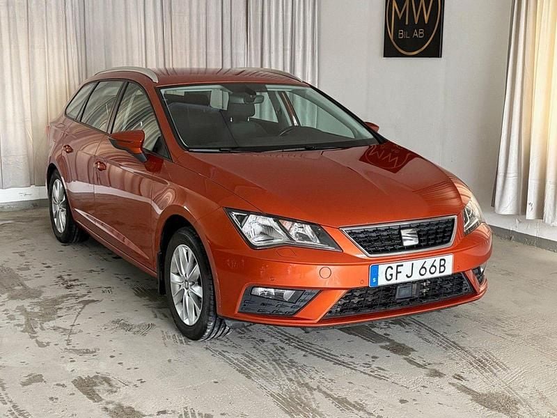 Orange Begagnad 2019 Seat Leon ST Style Kombi | 129 900 kr (Marknadspris) - Bild 1/4