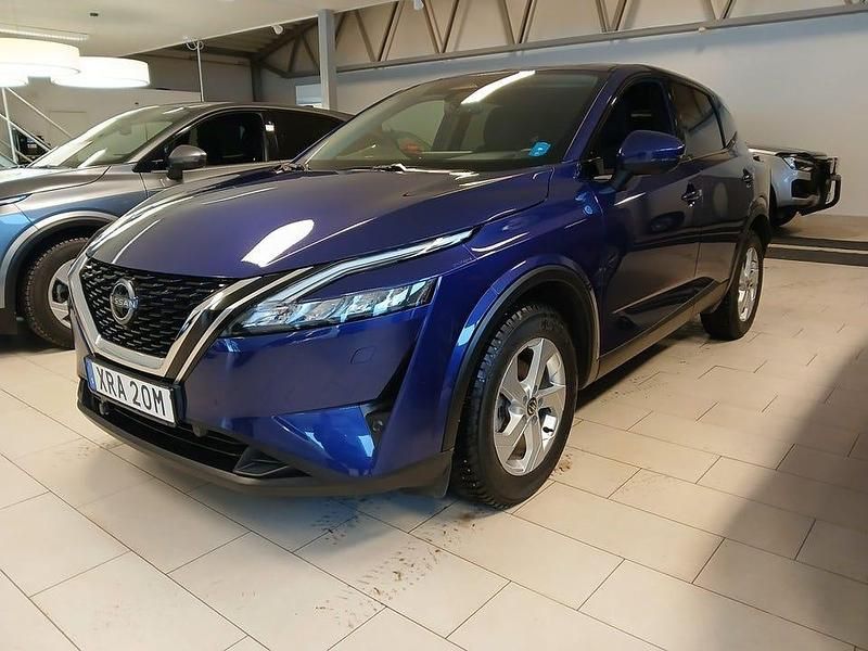 Ink blue metallic Begagnad 2023 Nissan Qashqai SUV | 284 900 kr (Marknadspris) - Bild 1/4