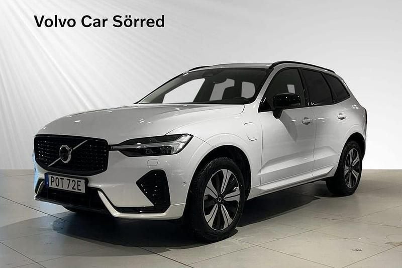 Vit Begagnad 2025 Volvo XC60 Plus SUV | 539 900 kr (Marknadspris) - Bild 1/4