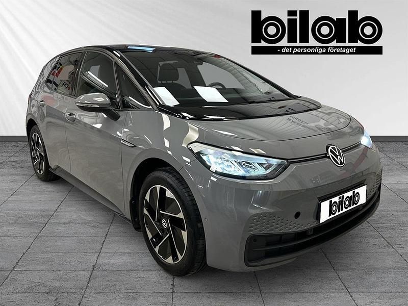 Begagnad VW ID.3 Pro Performance 150 kW (204 HK) 2022 Grå Halvkombi