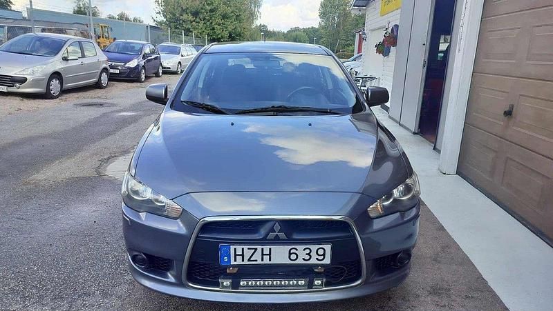 Begagnad Mitsubishi Lancer Sportback 143 HK (105 kW) 2008 Mörkgrå Halvkombi