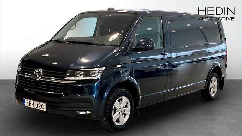 Blå Begagnad 2023 VW T6.1 Van | 469 900 kr (Superpris) - Bild 1/4